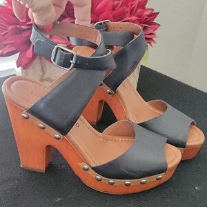 Lucky Brand Black and Brown Platform Sandals with Chunky Heel